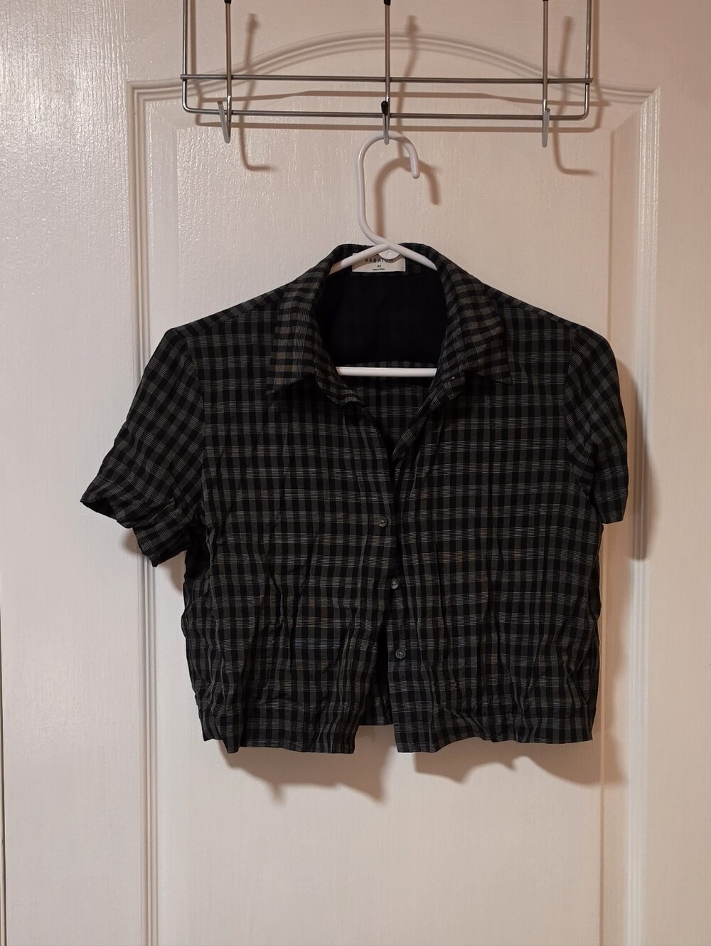 Aritzia Babaton Cropped Checkered Button Up Top